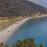 Yfantis Sakis Apartment's Maison d'hôtes 4*