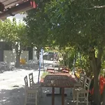 Yfantis Sakis Apartment's 4*