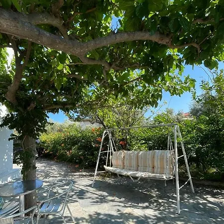 Yfantis Sakis Apartment's Penzion