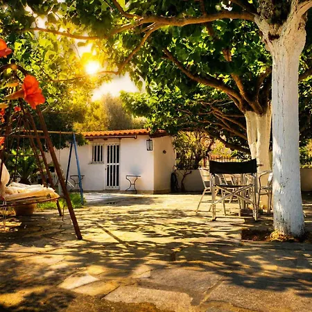 Yfantis Sakis Apartment's 4* Eratini